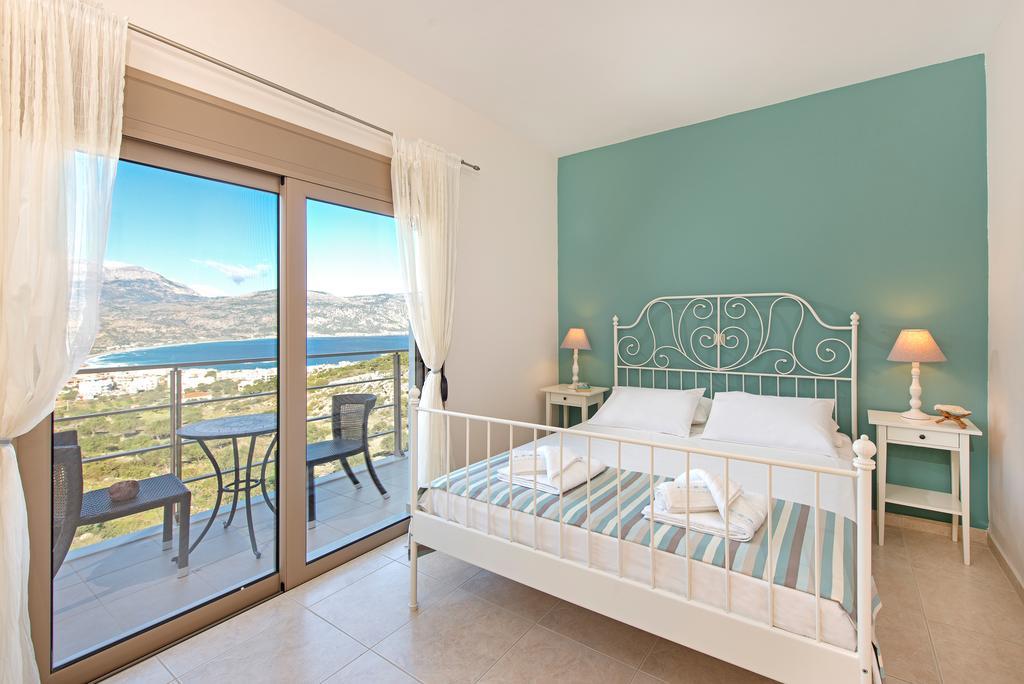 Renata'S Villas كارباثوس الغرفة الصورة
